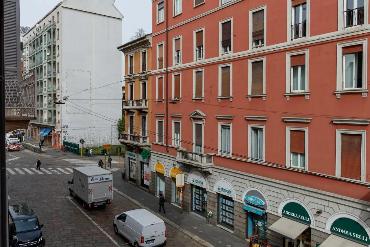 Lovely Flat Crocetta 1 Milano